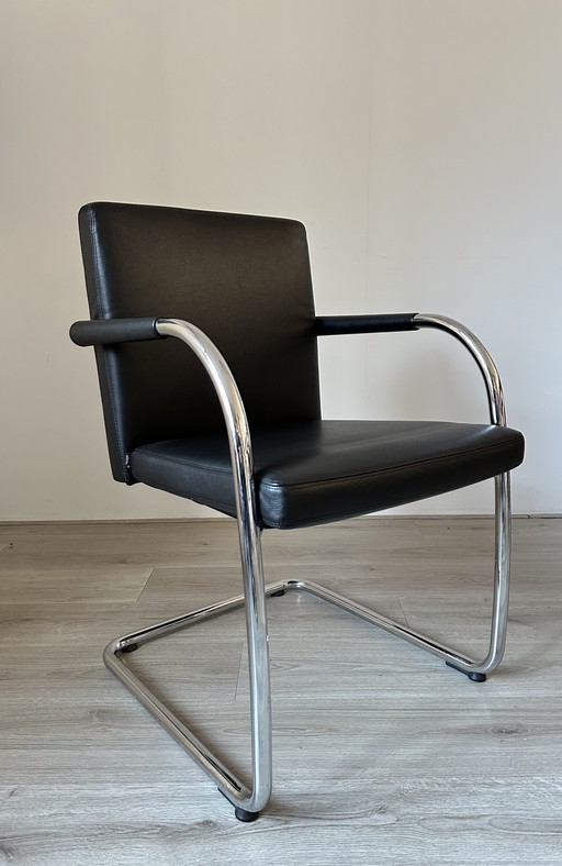 3x chaises design Vitra Visasoft