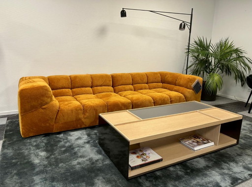 B&B Italia Tufty Time 109x300cm stof car. Extra Enia oker