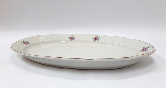Image 1 of Piatto da portata ovale in porcellana d'epoca