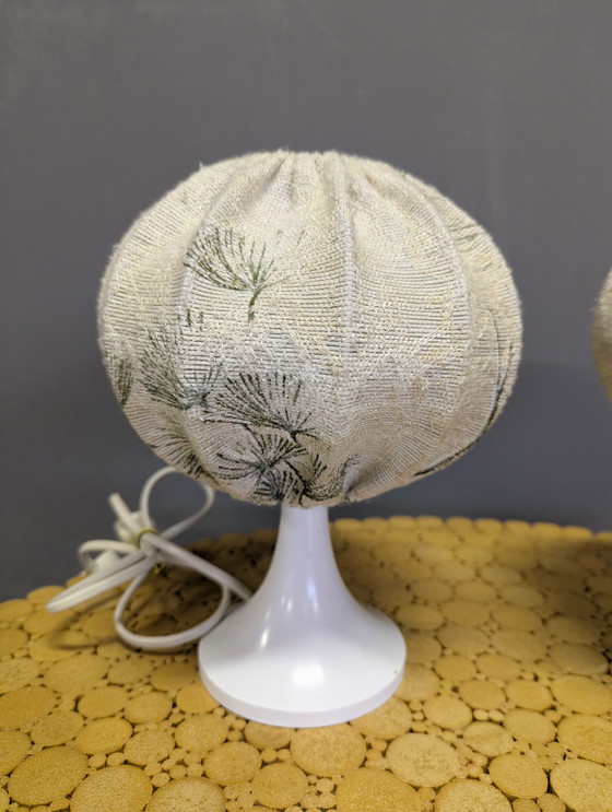 Image 1 of Set 2 vintage nachtlampjes wol/ kunststof