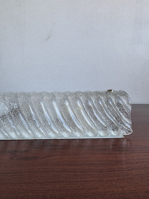 Elegant Vintage Wall Lamp – Textured Ribbed Glass Beauty