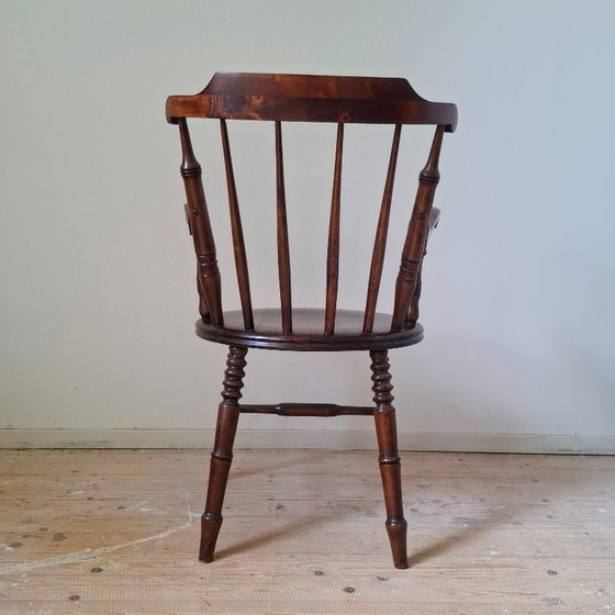 Antiek Houten Windsor Stoel met een ronde zitting en sierlijke spijlen – Fauteuils, Wood (photo 7 of 7)
