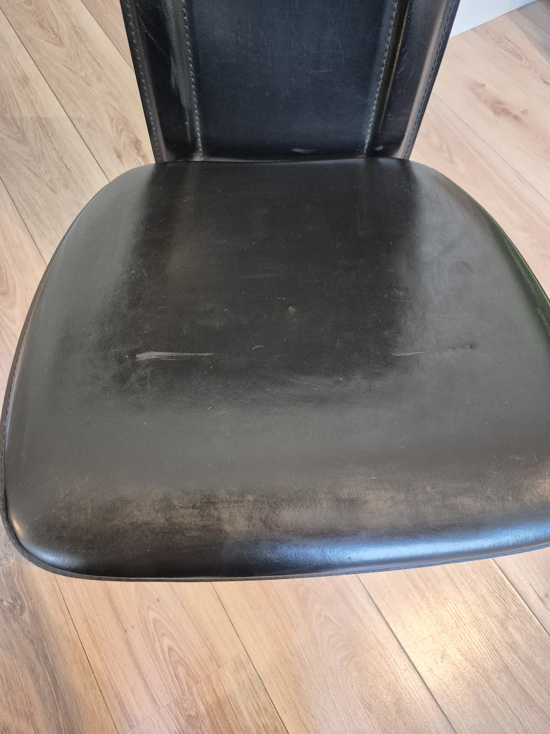 4 Cattelan Italia Alice Chairs | €400 | Whoppah