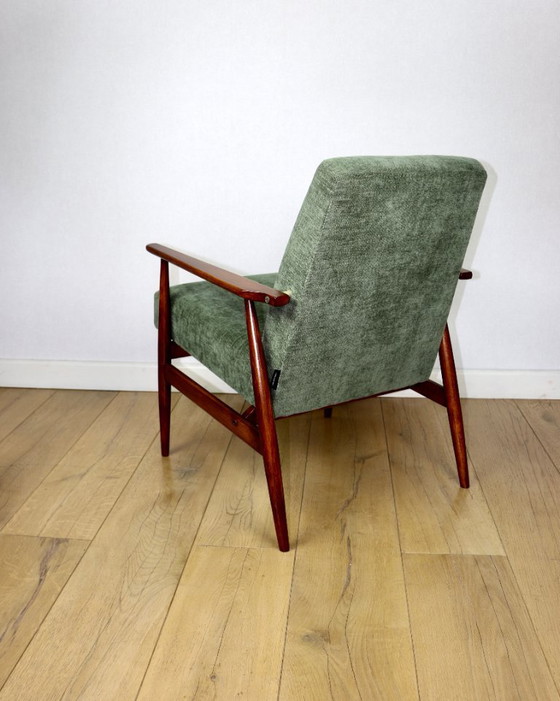 Image 1 of Fauteuil « Lis », modèle vert olive des années 1970, signé Henryk Lis - 2 exemplaires disponibles