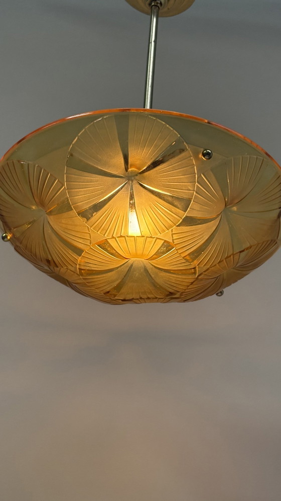 Image 1 of Hubens & Degué ceiling lamp chandelier Art Deco amber colored glass