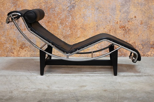 Cassina LC 4 Chaise Longue design Le Corbusier