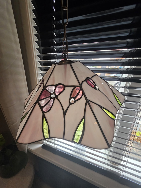 Image 1 of Suspension Tiffany à motif de tulipe