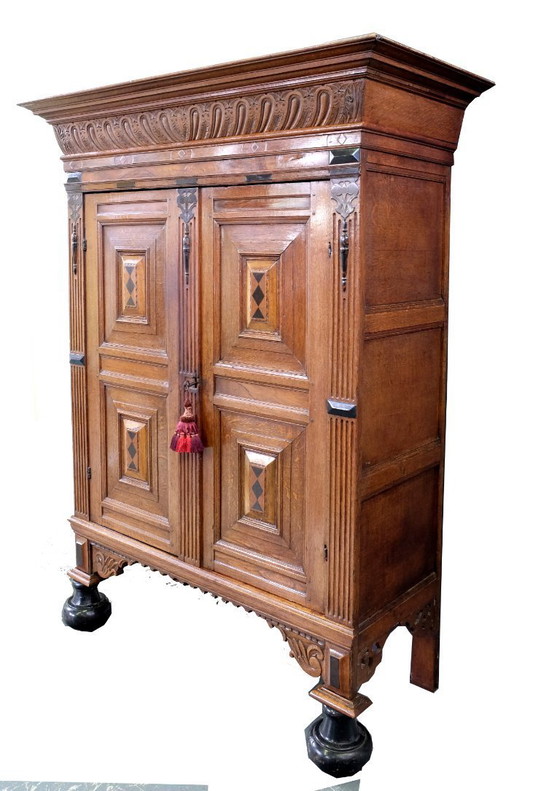 Image 1 of Gelderse Kussenkast, 17de eeuw, eikenhout. 