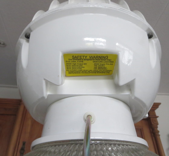 Image 1 of Lampe suspendue industrielle Holophane Prismalume P8