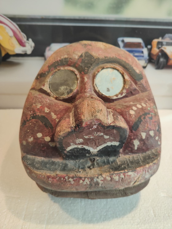 Image 1 of Masque de procession en laque rouge de Shishi Lion Chien Meiji, vers 1880