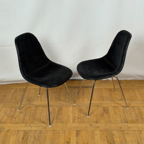 Image 1 of Vintage Herman Miller DSX glasvezel stoel van Ray & Charles Eames, 1971 - Mid Century Modern Icoon, zwarte bekleding