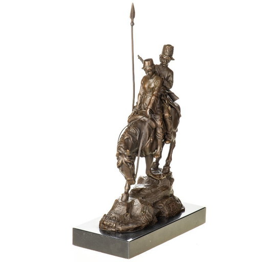 Estatua de bronce de cosacos a caballo