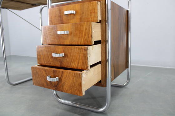 Image 1 of Escritorio infantil Bauhaus de los años 30 con hojas abatibles en nogal y cromo