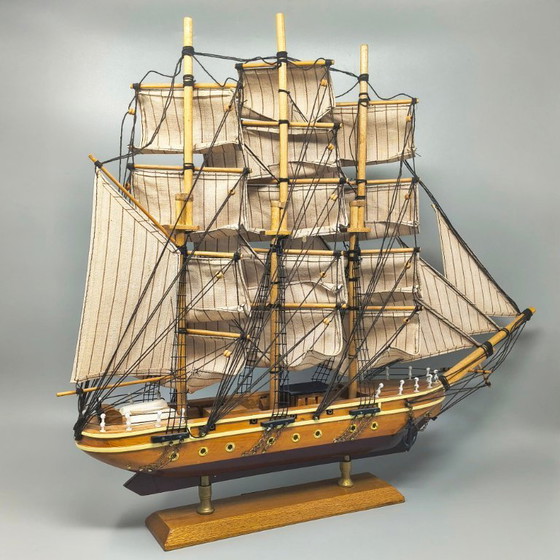 Image 1 of Verbluffend modelschip van de Clipper Siglo XIX uit de jaren 70. Handgemaakt. Gemaakt in Engeland.