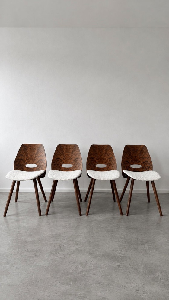 Set aus 4 Mid-Century TATRA Esszimmerstühlen – Stoff, Holz (photo 6 of 7)