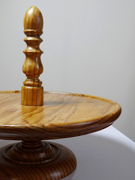 Image 1 of Grande espositore per formaggi in legno di pino tornito, realizzato a mano, stile vintage anni '70-'80.