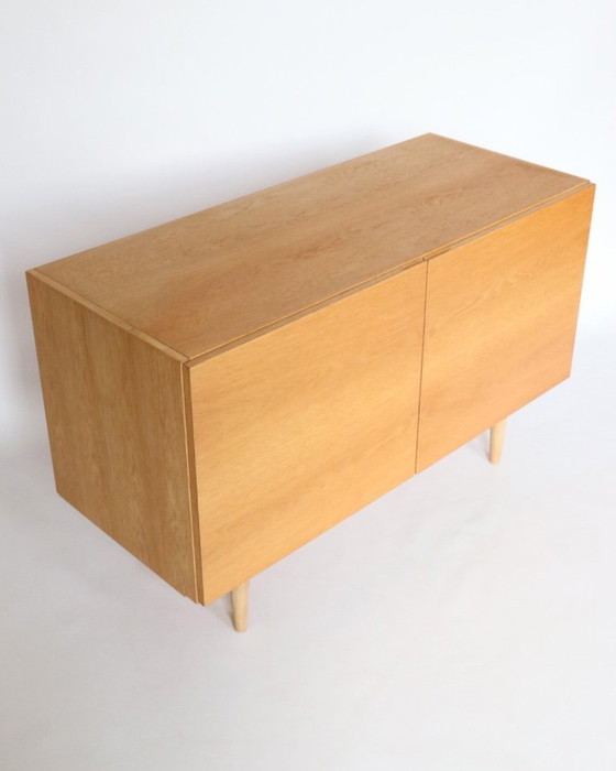 Image 1 of Buffet vintage en chêne, meuble de style danois, style rétro