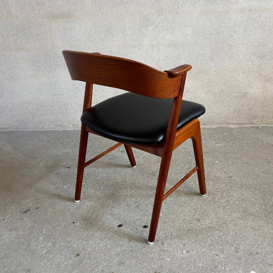 8 sedie da pranzo modello 32 di Kai Kristiansen – Wood (photo 10 of 11)