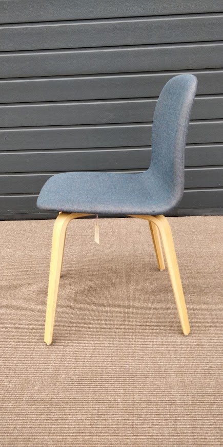 Image 1 of Silla auxiliar Muuto Visu