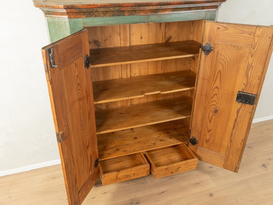 Image 1 of Armoire de ferme ancienne, XVIIIe siècle, vintage