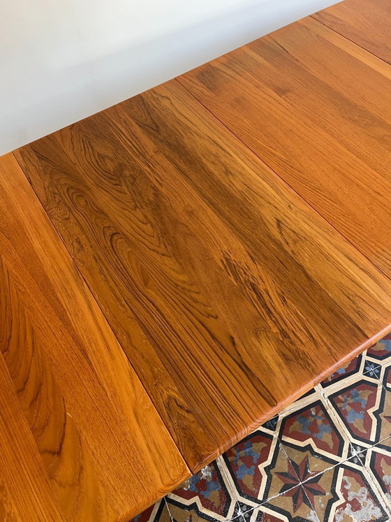 Image 1 of Danish dining table – Dyrlund