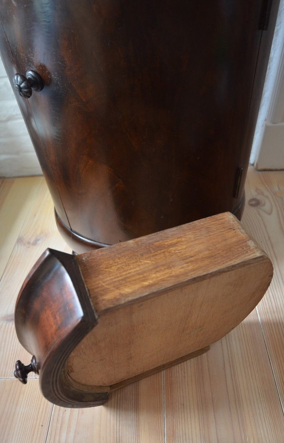 Runder Nachttisch aus Holz, braun, Nachttische, Klassiek (Foto 8 von 15)