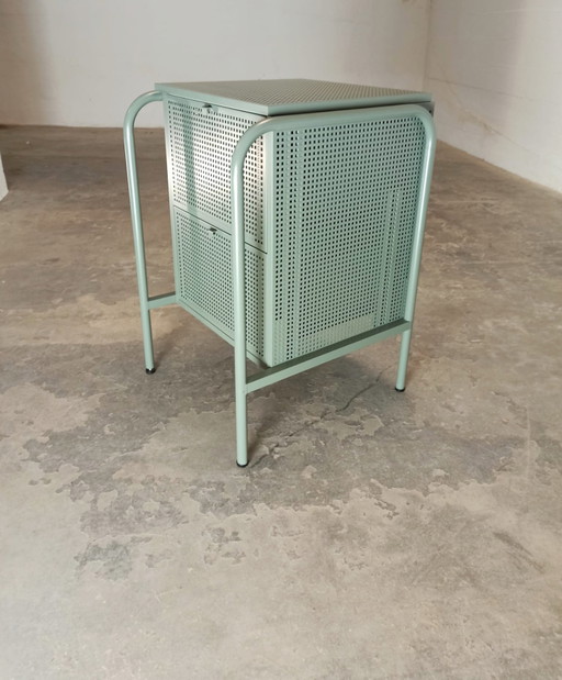 IKEA Nikkeby Chest of Drawers or Night Stand – ladekasten, Metal (photo 2 of 11)