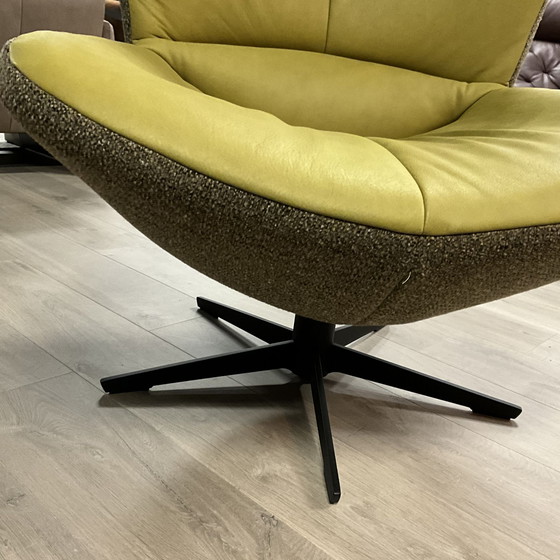 Image 1 of Koinor Icluu swivel armchair