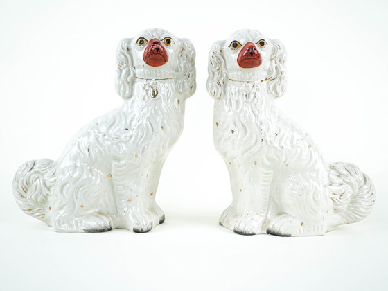 Image 1 of Ceramic mantelpiece figurines – Spaniels, Staffordshire style, made in England