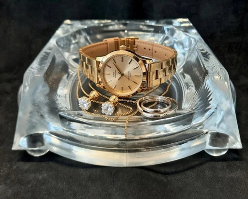 Coupe en cristal Šipek – Chef-d'œuvre géométrique en verre