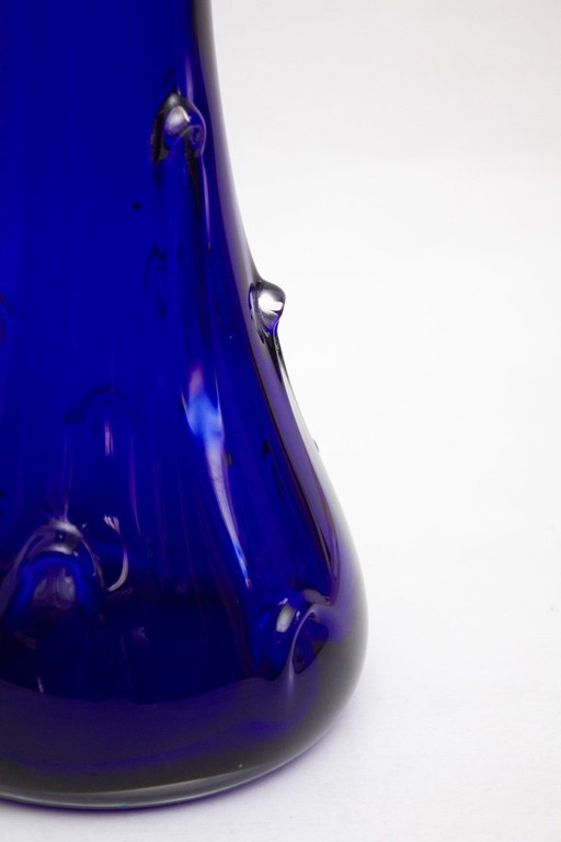 Vaso a calice in vetro di Murano blu