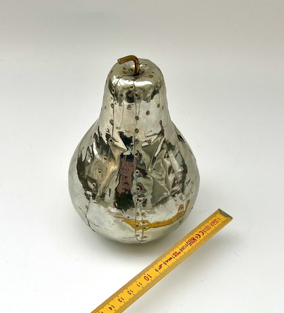 Image 1 of Studio-Metal-Art / Brutalist Metal Fruit Sculptures (ca. 1970/80er) Handgefertigte Metall-Skulptur „Birne" -