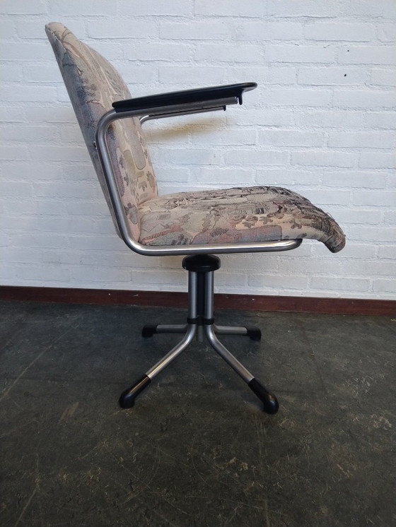 Image 1 of Silla de oficina GISPEN 356 con reposabrazos de baquelita