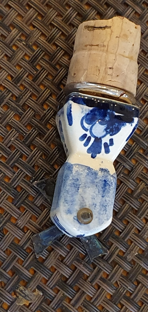 Image 1 of Zwei antike Delfter Keramikstopfen (einer davon mit sich drehenden Windmühlenflügeln).