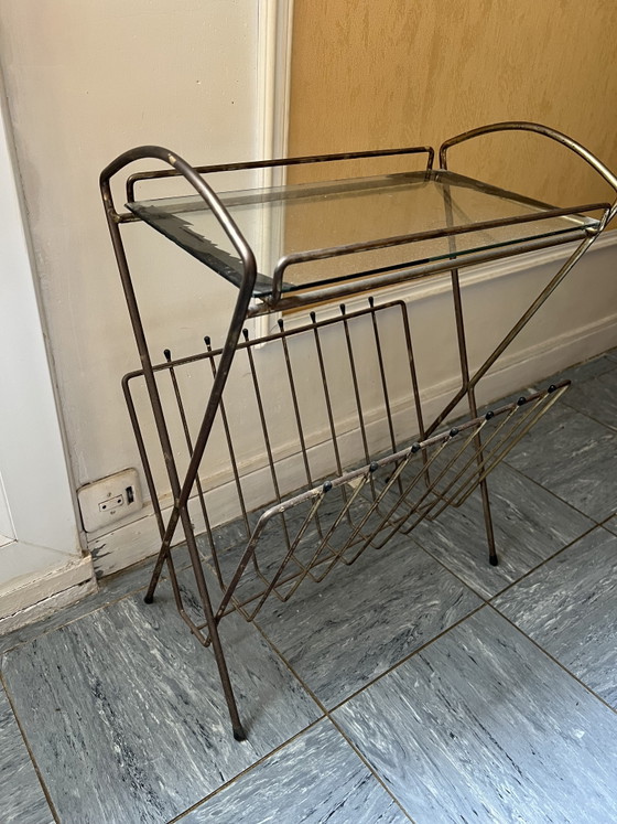 Image 1 of Table d’appoint vintage tablette verte armature métal doré 