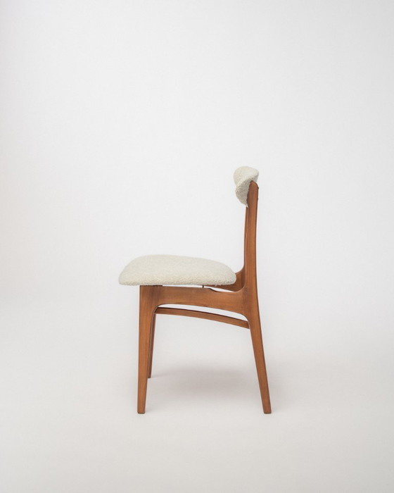 Image 1 of Vintage Mid-Century Dining Chair by Rajmund Hałas – Expertly Restored Vintage Piece