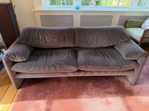 Cassina Maralunga ruime 2,5 zits