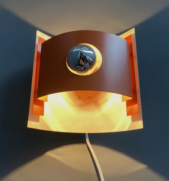 Image 1 of Oranje metalen Anvia Holland wandlamp uit de jaren 70, ruimtevaartstijl.