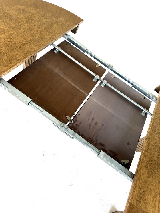 Image 1 of Vintage wortenoten verlengbare eettafel, Italië ‘70