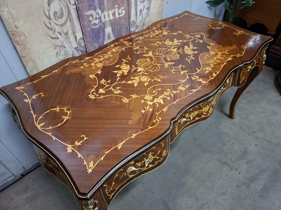 Image 1 of Classic Italian writing desk, bureau, desk, light signs of use, dimensions: 160x80cm and 85cm high.