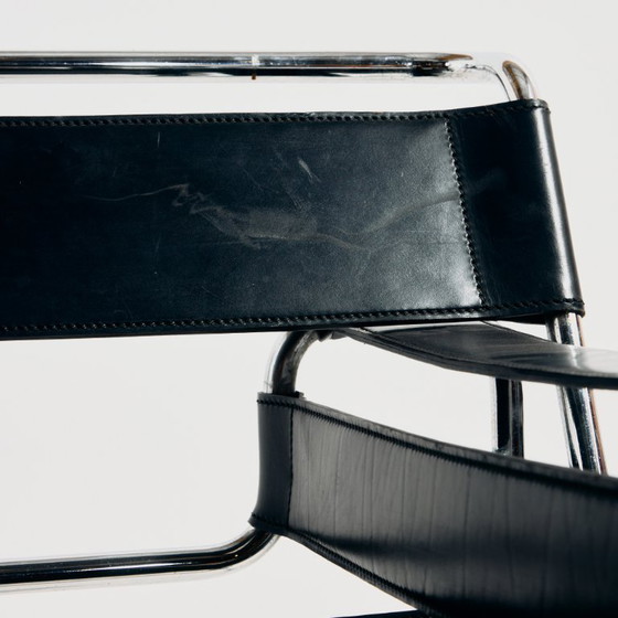MK11558 B3 / Sedia Wassily di Marcel Breuer per Gavina – Poltrone, Leather (photo 19 of 21)