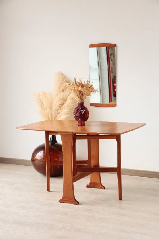 Image 1 of Table à Manger G Plan en Teck – Vintage Restaurée & Modulable