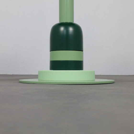 Image 1 of Table d'appoint Custo Bistro ronde par Kim Marc Bobsin pour Puik