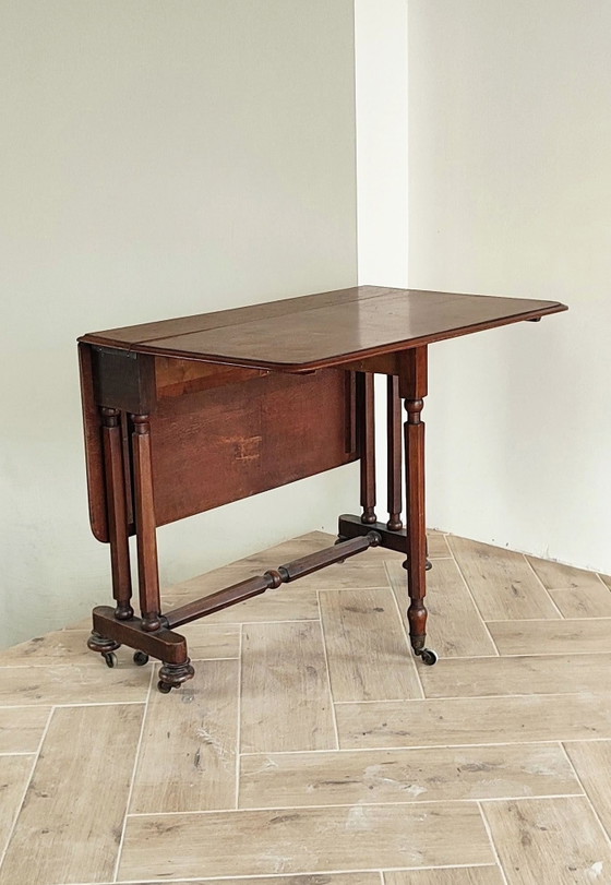 Table pliante vintage anglaise en bois d'acajou, Tables d'appoint, Marron (photo 3 sur 9)