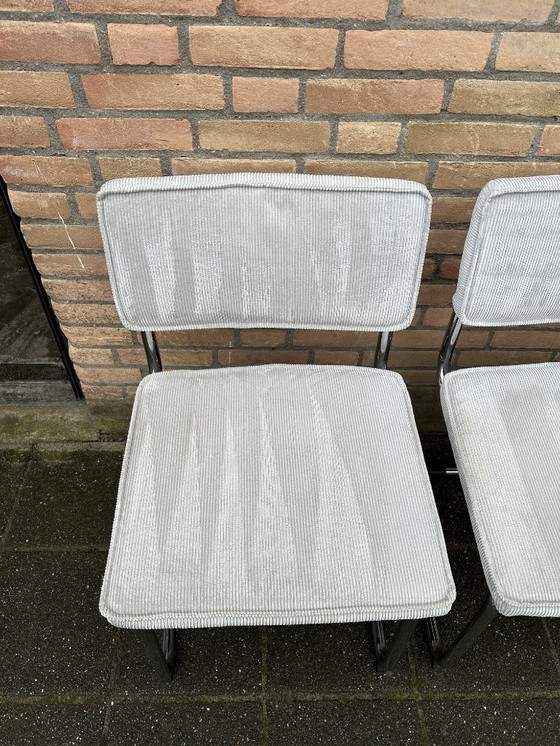 Image 1 of 4 sedie a slitta in velluto a coste con struttura tubolare cromata