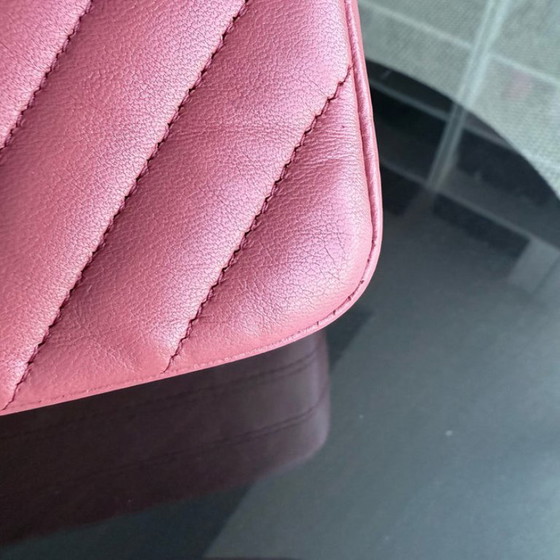 Image 1 of Chanel Classic Flap Medium - 25 cm Chevron-Lammleder, roségoldene Hardware, Serie 25