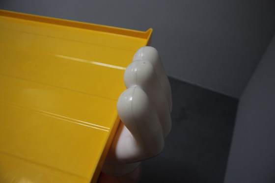 Image 1 of Rarissimo supporto in plastica della mascotte dell'azienda di caramelle M&M's, anni Novanta.