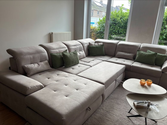 Image 1 of Luxurious soft leather-look corner sofa (U-shape) with sleeping function & storage space – almost new