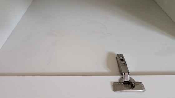 Mobili TV Hülsta / lowboard bianco con piano in vetro, 210 cm – Metallo (photo 7 of 9)