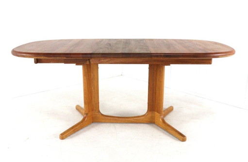 Glostrup oval 2x extendable dining table Danish design